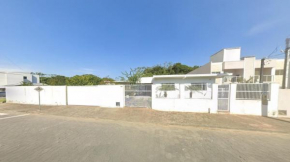 Garden House - Casa de Férias - 500Mts da Praia